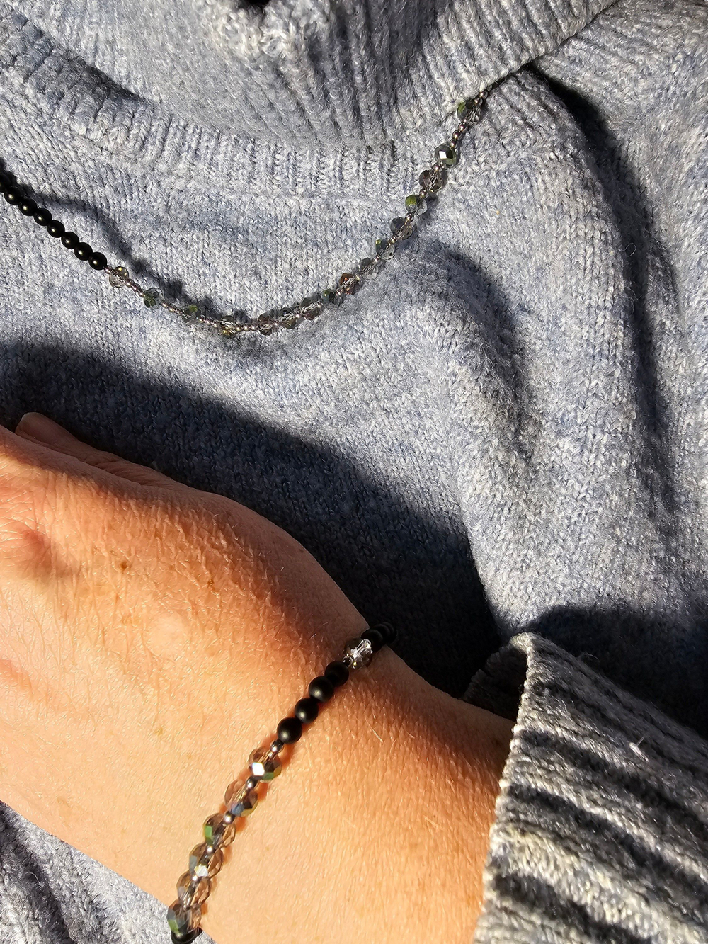 Браслет из натурального камня, авторская работа из Агата и Хрусталя "Хрустальный"