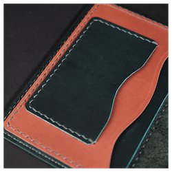 Кожаная обложка на паспорт «Шаманка» (фигура)