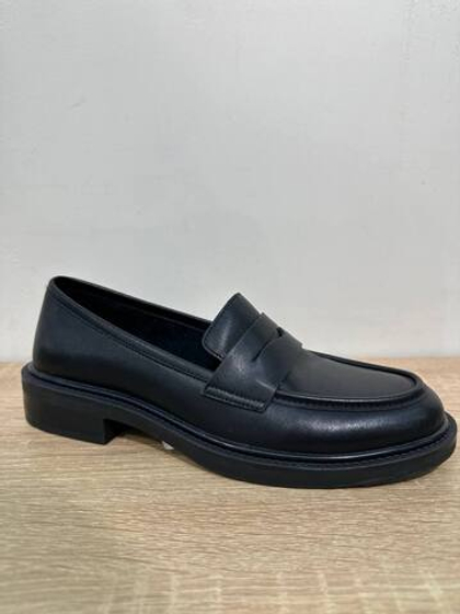 Лоферы из натуральной кожи