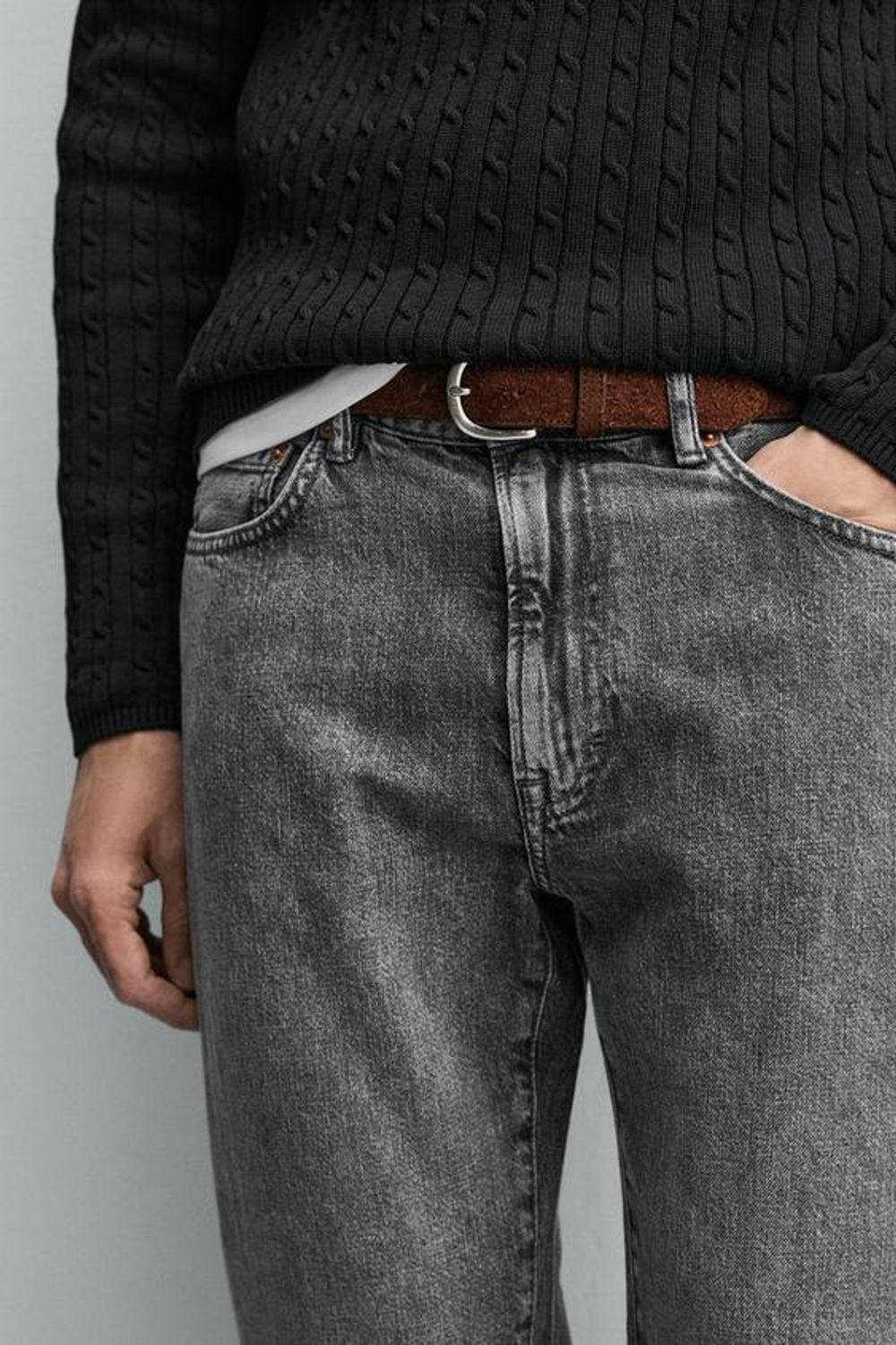 ZARA ДЖИНСЫ REGULAR FIT ОБЛЕГЧЕННЫЕ, СЕРЫЙ