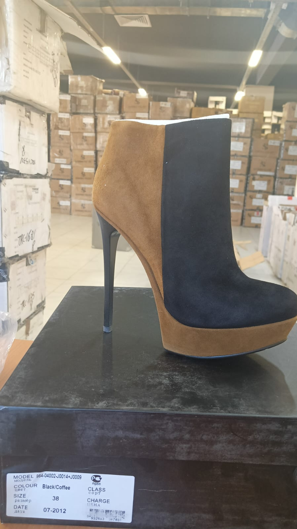 Полусапожки женские GUNNI 864-04002-J0014+J0009 \536