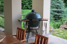 Керамический гриль Big Green Egg XL XLarge (очень большой), 61 см, на ножках с рукояткой