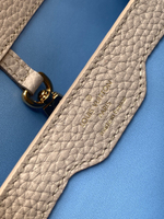 Louis Vuitton Capucines MM