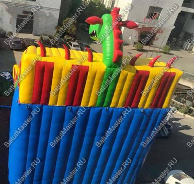 Коммерческий надувной батут-горка "Дракон" 16*8*11 м