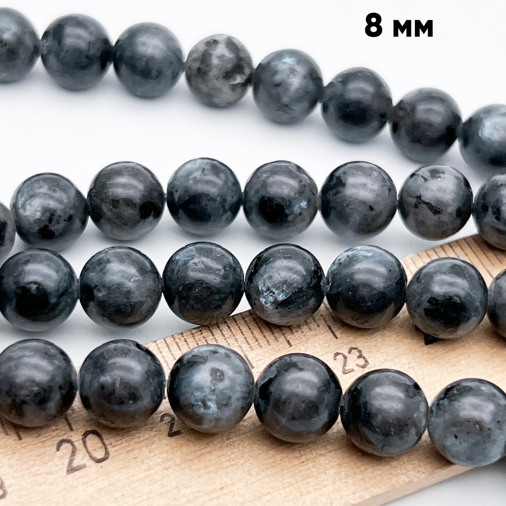 Ларвикит бусины, диаметр около 8,4-8,6 мм, цена за 22-23 шт (1/2 нити)