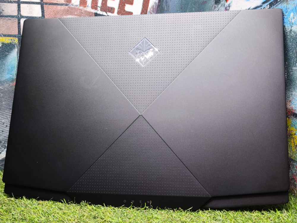 HP OMEN X i7-9750H/RTX 2080/32Gb/1Tb/IPS/144Hz/15dg0003ur