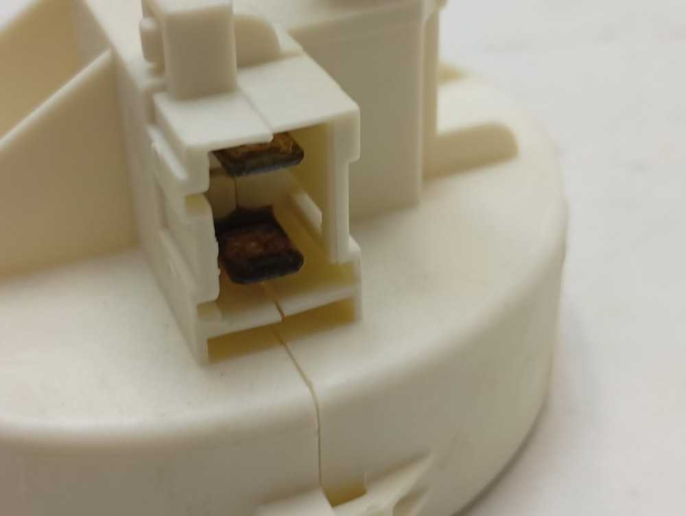 WP79/2 ктп6 Поплавок для посудомоечных машин Whirlpool 481236058479 б/у