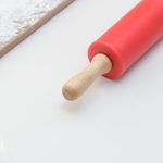 Скалка пластиковая с деревянными ручками «Валенсия», 23*4 см, цвет МИКС