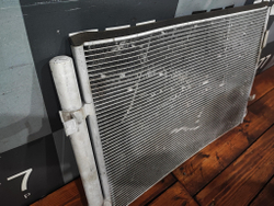 Радиатор кондиционера Solaris 1 / Rio 3 Б/У Оригинал 976061R000