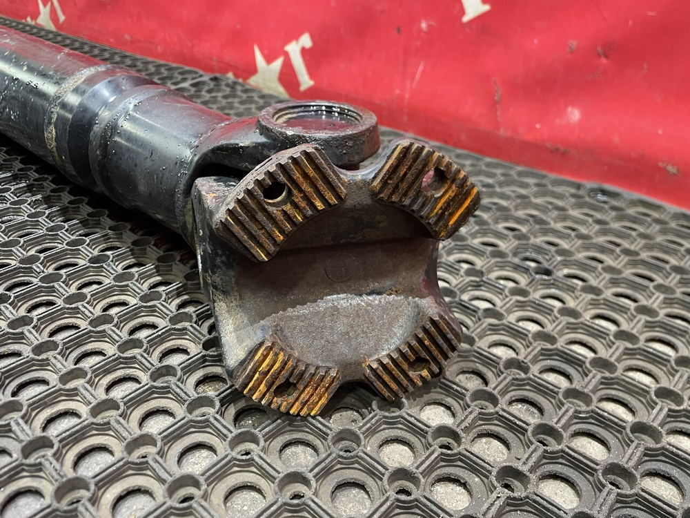 Вал карданный 1560 мм