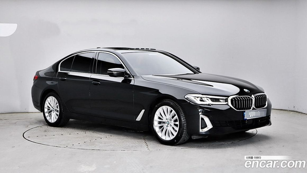 BMW 5 Series (G30) 520i Luxury (10.2022)