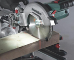 Пила торцовочная сетевая METABO KGS 305 M 619305000