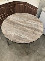 Стол неразд Пластик Круг подстолье чайка хром Ст-ца сосна пандероса (анкор темн.)