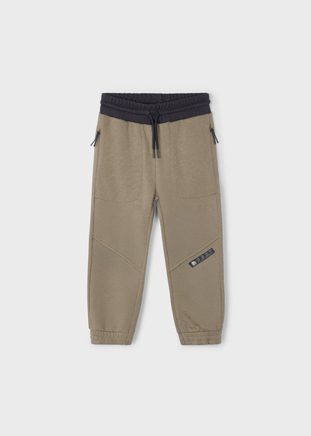 спортивные брюки