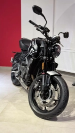 Triumph Trident 660, 2021 черный матовый