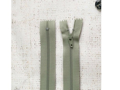 Молния брючная SBS автомат, L 20 см, Т3, н/р, светлая оливка