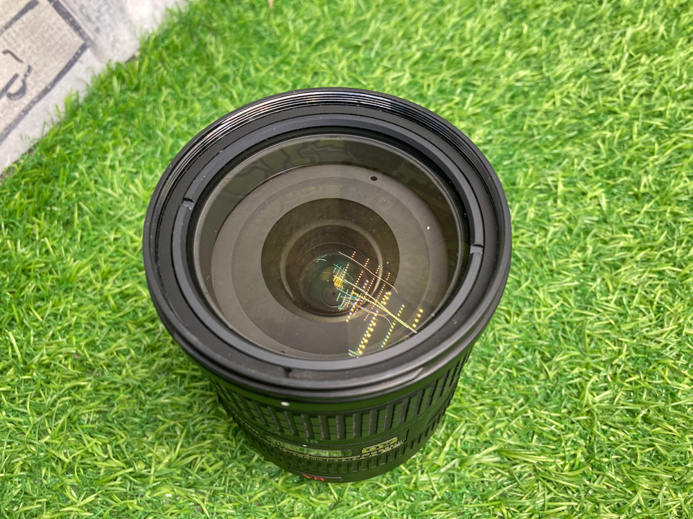 Nikon 18-200mm 3.5-5.6G ED AF-S VR DX