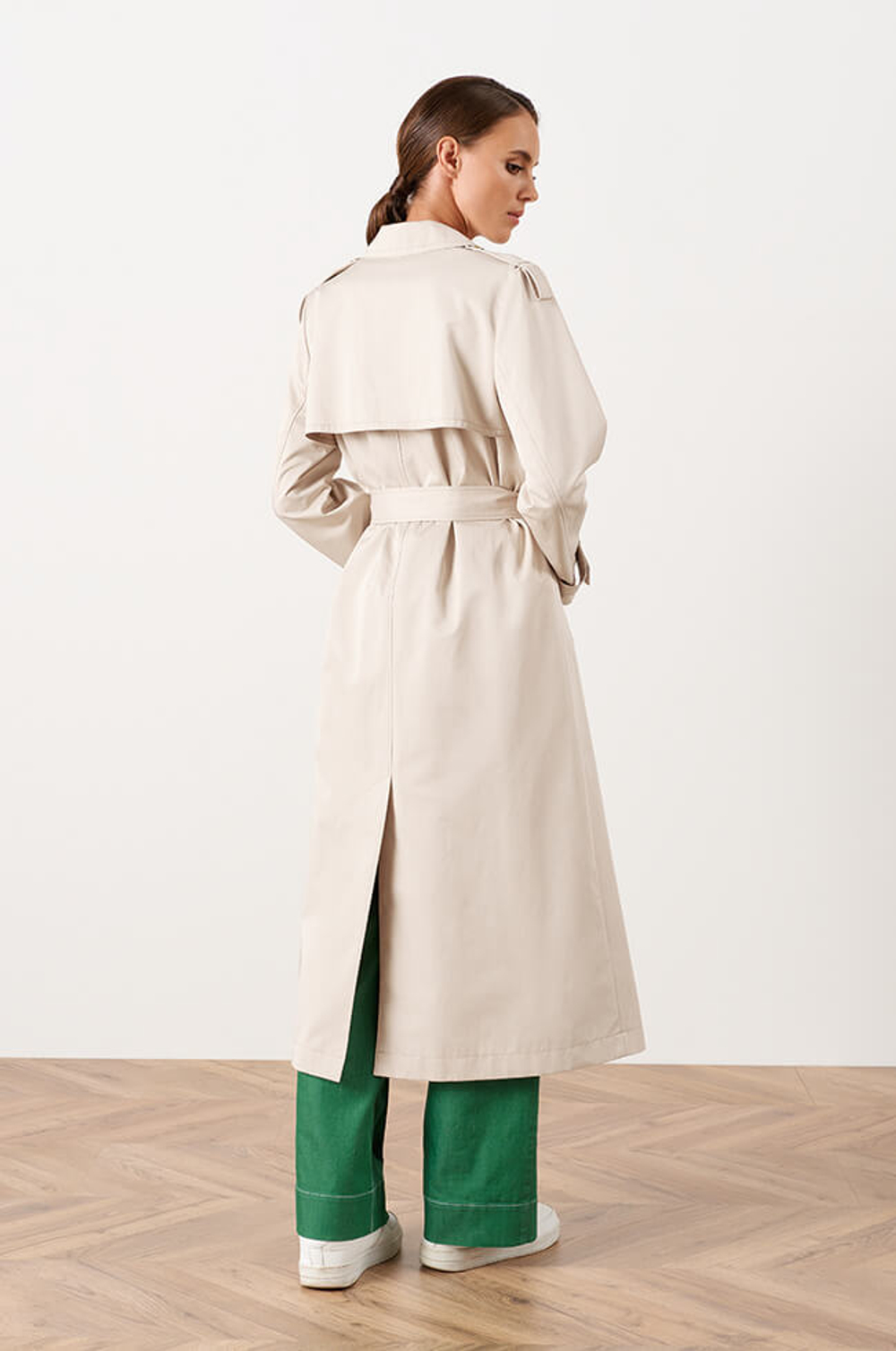 0106 Плащ женский (молочный)