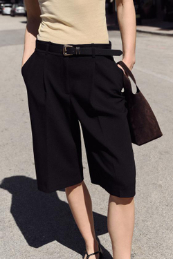 ZARA ДЛИННЫЕ БЕРМУДЫ С РЕМНЕМ, ЧЕРНЫЙ