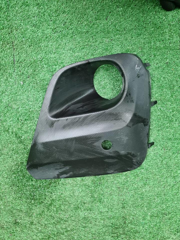 Накладка ПТФ правая Subaru Forester 5 SK (18-21)