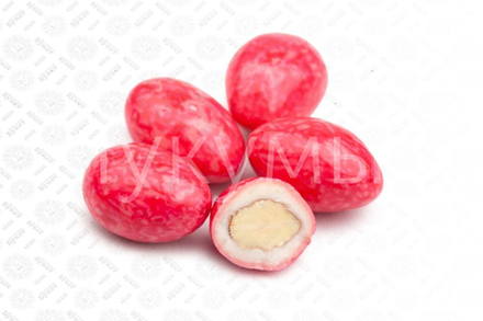 Миндаль со вкусом Клубники в кондитерской глазури 100г