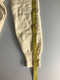 Джемпер Very Neat базового оттенка, маркировка М, визуально на 46 размер