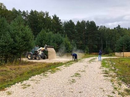 В «Усадьбе Романово» начались работы по обустройству контейнерной площадки