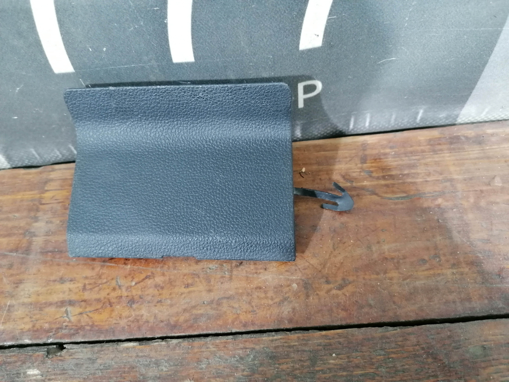 Заглушка заднего бампера Tank 500 21-нв Б/У Оригинал 2804115XKV3AA