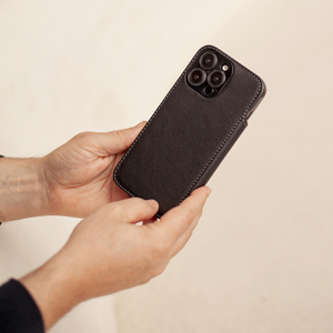 Чехол-книжка кожаная для iPhone 16 Pro Max, теленок черного цвета