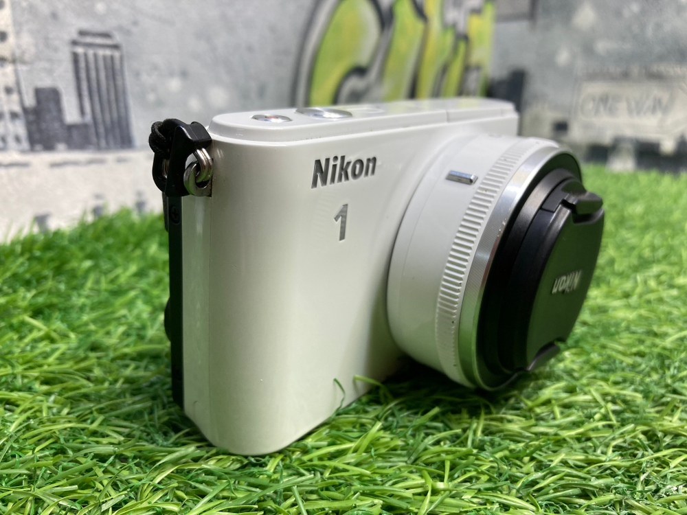 Nikon 1 S1 Kit 10mm 2.8