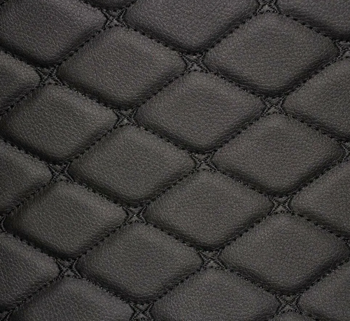 Винилкожа чёрная стёганая чёрной нитью РОМБ 5*5 БАБОЧКА на поролоне 5 мм Пегас