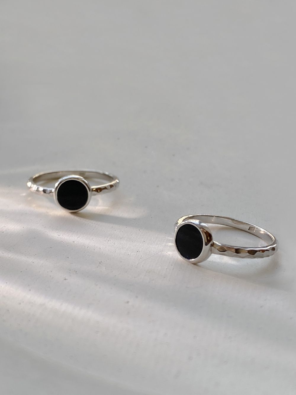 Кольцо узкое Black с агатом