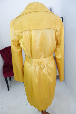 Плащ LO яркого оттенка для хорошего настроения при хмурой погоде, без утеплителя 48 размер