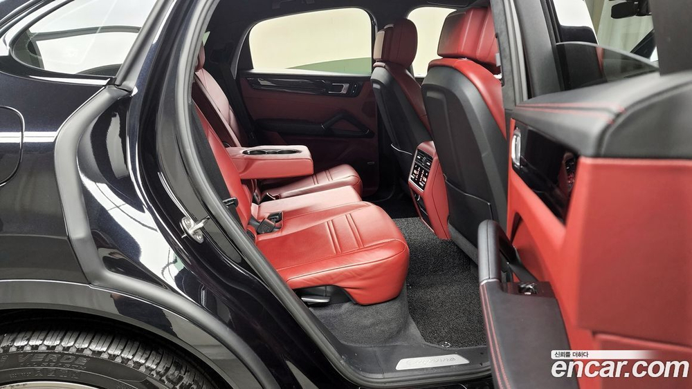 Porsche Cayenne (PO536) 3.0 Coupe (04.2020)