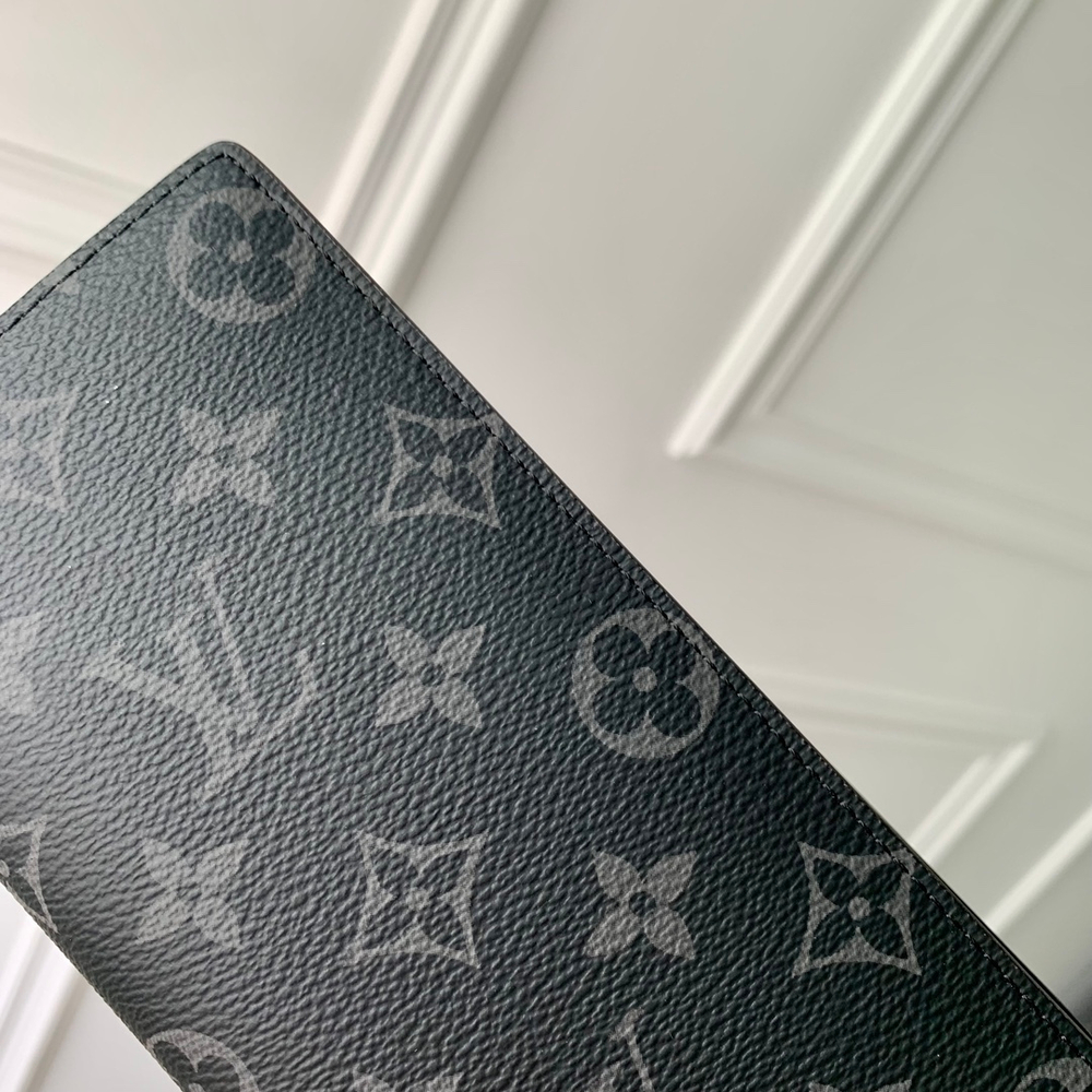 Louis Vuitton Brazza Wallet