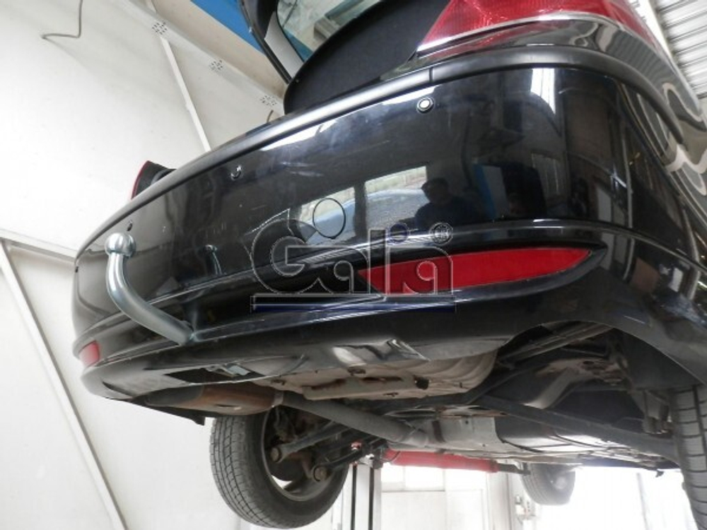 Фаркоп оцинкованный Galia F097C для Ford Mondeo седан/хетчбек 2000-2006(паспорт и сертификат в комплекте)(без электрики)