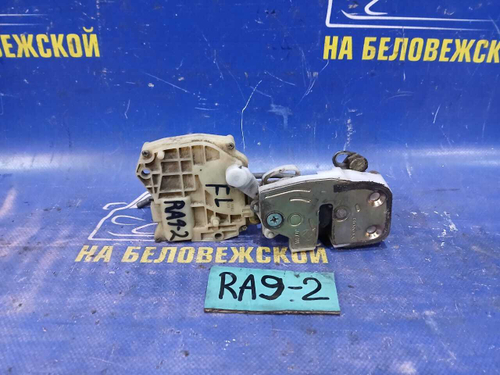 Замок двери передней левой Honda ODYSSEY 2002