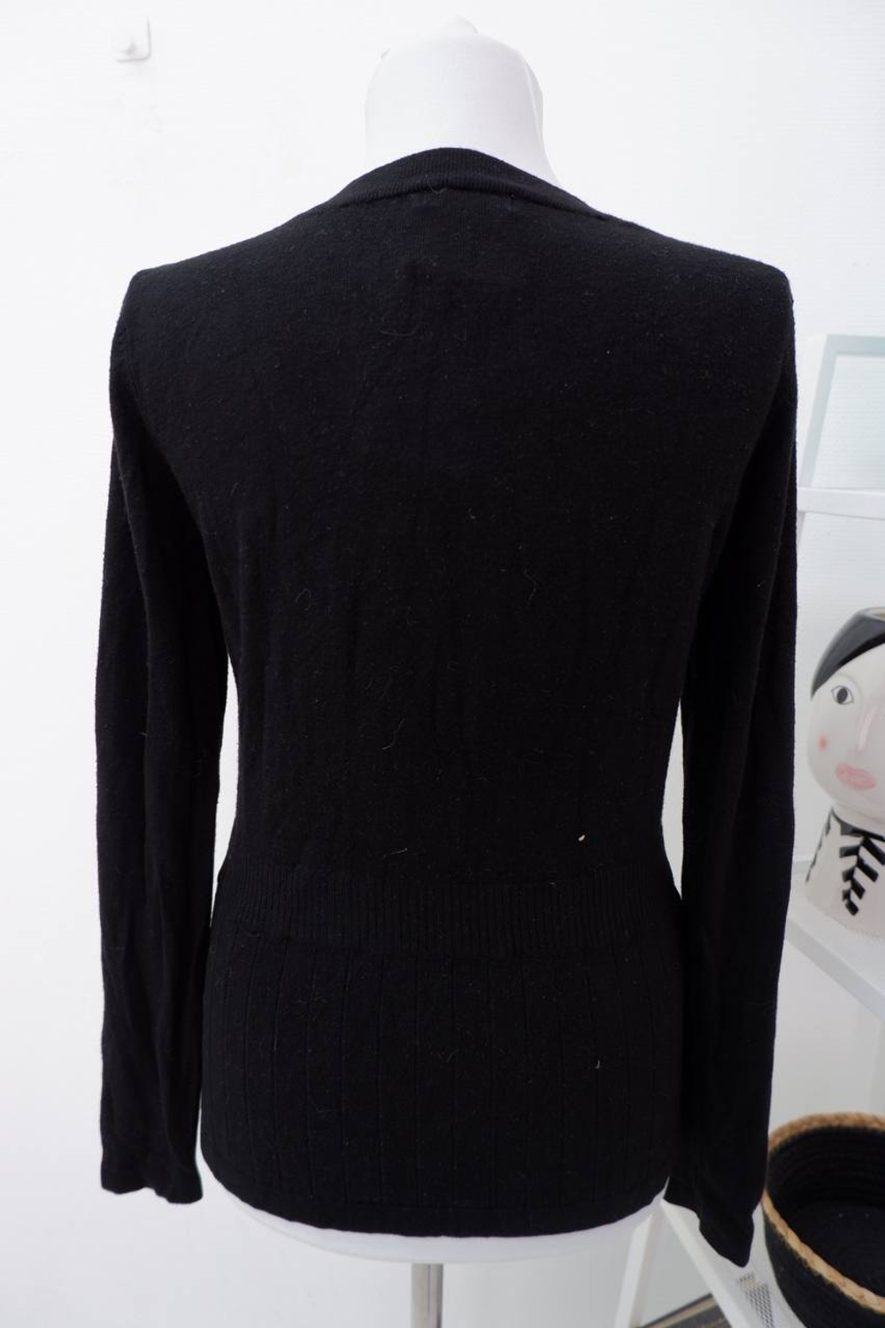 Кофта Oggi на пуговицах 40-42 размер