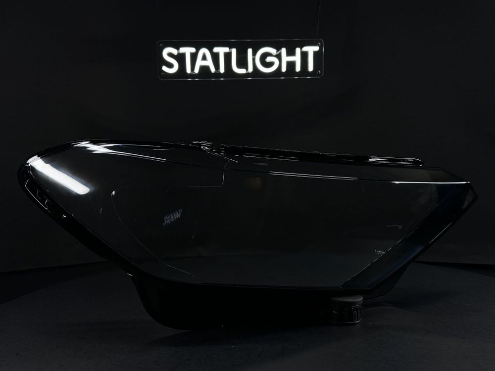 Правое стекло фары Volkswagen Polo 6 2020-2023