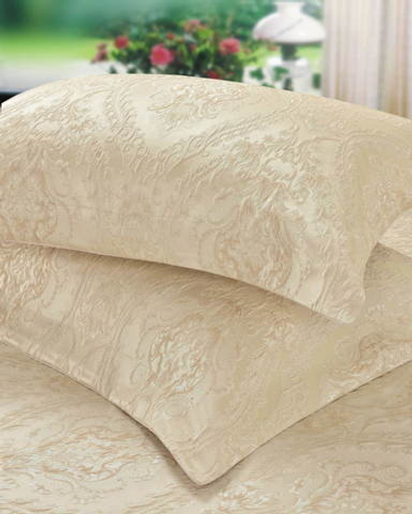 Покрывало 240х260 Sofi De MarkO Фелиция молоко