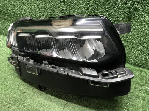 Фара правая Geely Tugella (2019-2024) LED