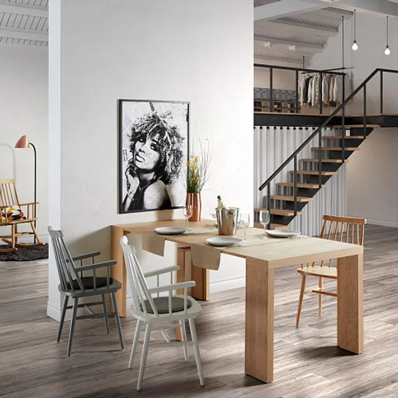 Стул с подлокотниками Kristie натуральное дерево | La Forma | Купить в Hallberg.ru