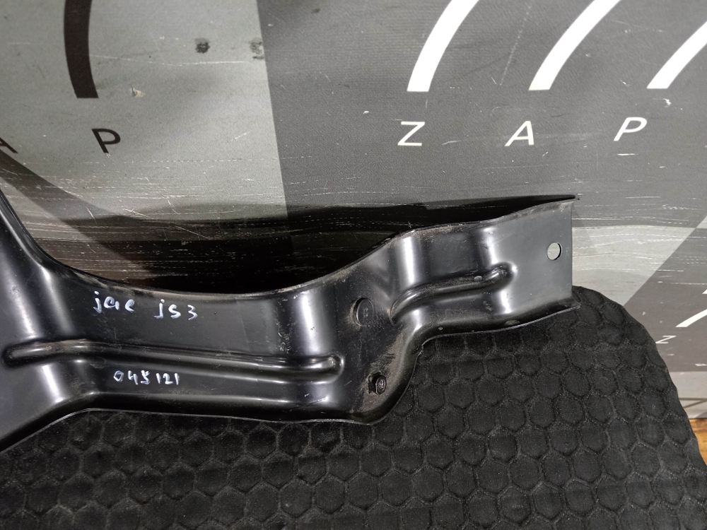 Кронштейн передней панели левый JAC JS3 23-нв Б/У Оригинал 2803502U226K