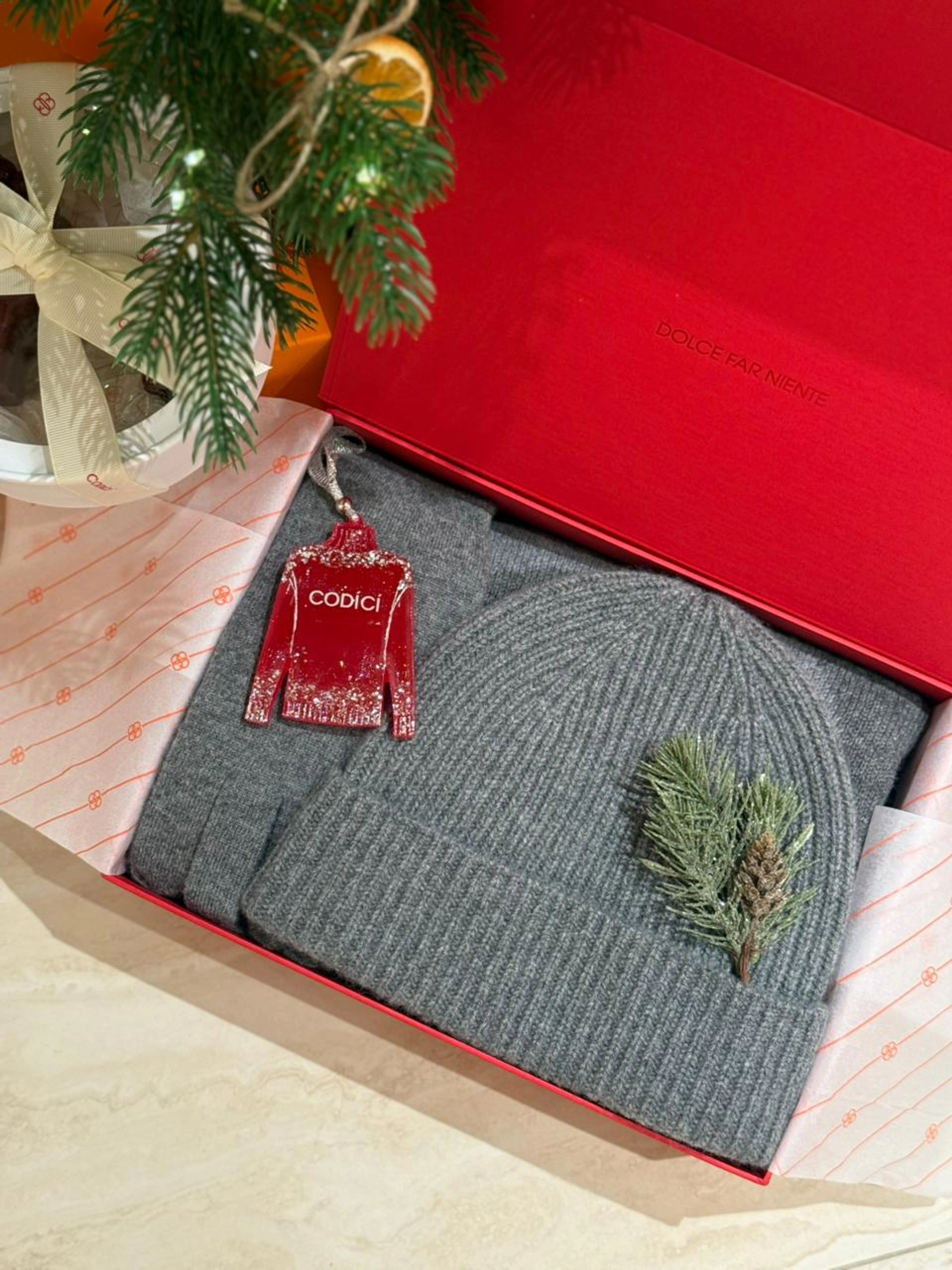 Подарочный набор из пяти изделий