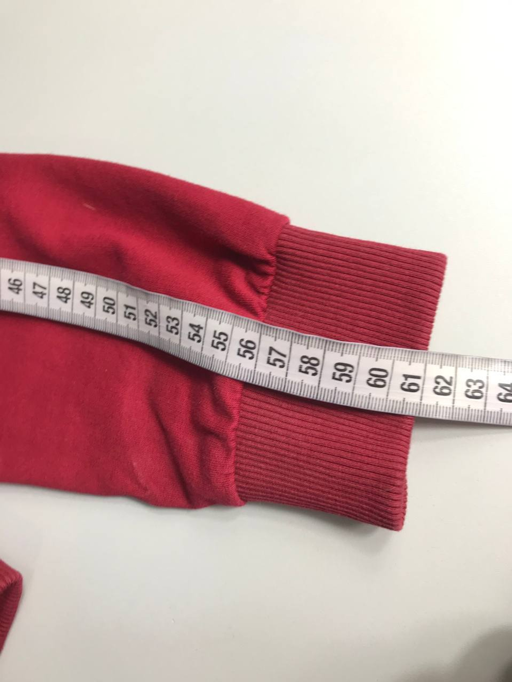 Свитшот Victoria Portfolio стильный, визуально на 46 размер