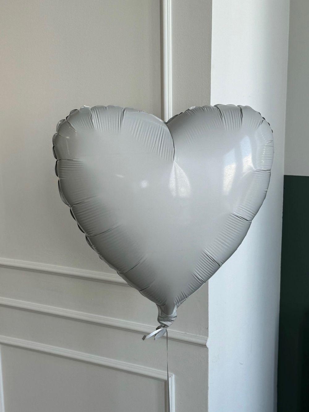 Шар-сердце белый фольгированный