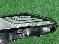 Битая Фара правая Toyota Camry xv70 (20-нв) LED