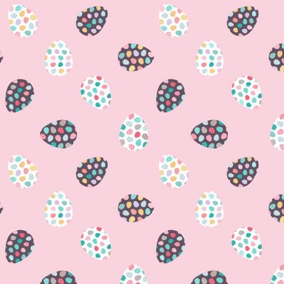 Пасхальные яйца на розовом фоне