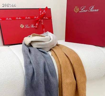 Шарф Loro Piana