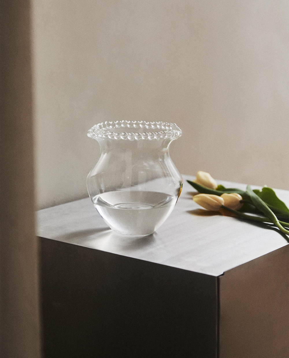 Zara Home Ваза из стекла, цвет прозрачный, 19 см